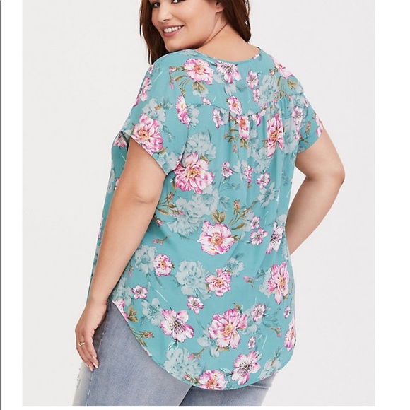 Torrid Green Floral Keyhole Georgette Blouse Top - Picture 4 of 8